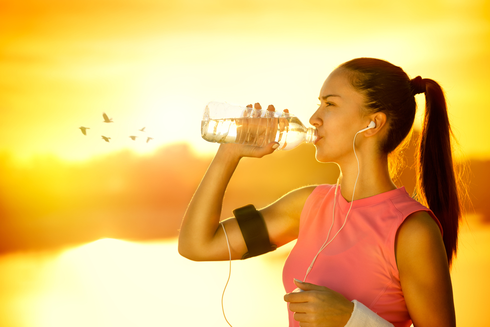 Beneficios de tomar agua